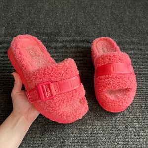 UGG Fluffita Platform‎ Slide Women 7.5 Neon Pink Sheepskin Buckle Strap Sandal